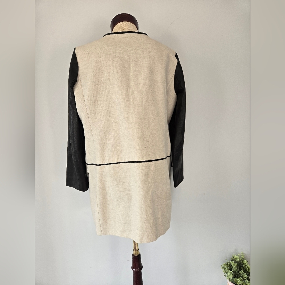 CLUB MONACO linen and lamb leather cream and black jacket. Size large - Picture 7 of 16